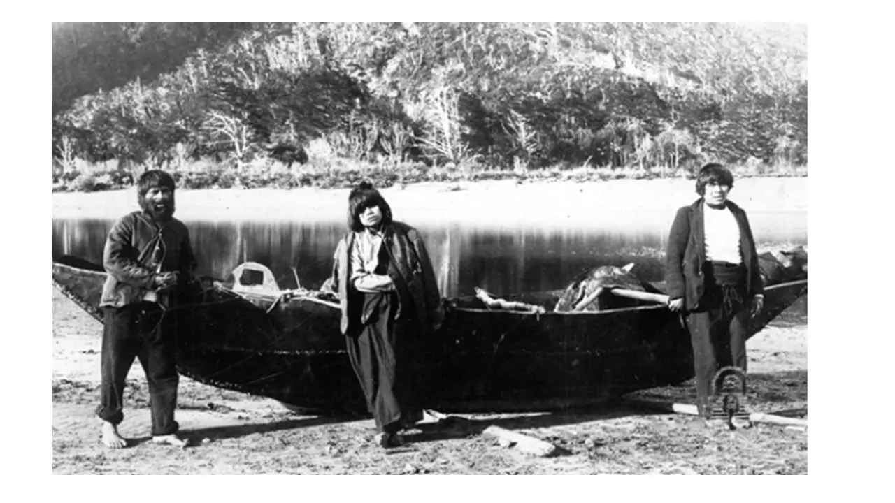 Onas en Tierra del Fuego.